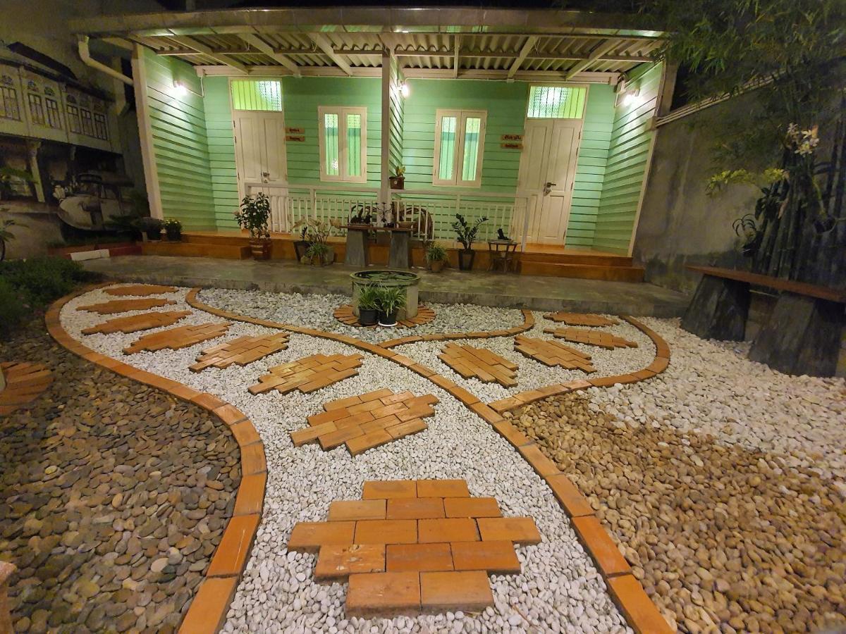 Bansoi 1 & Alley One Cafe Trang Bagian luar foto
